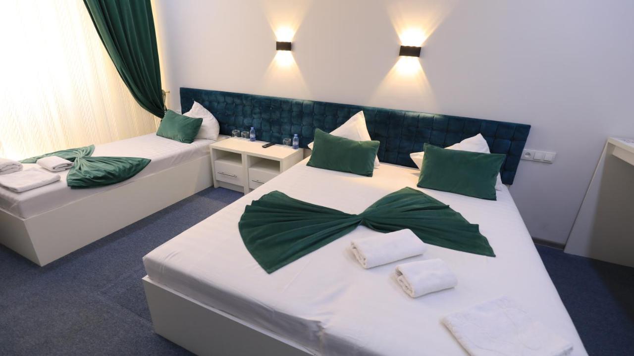 Sharq Hotel Urgentj Eksteriør billede